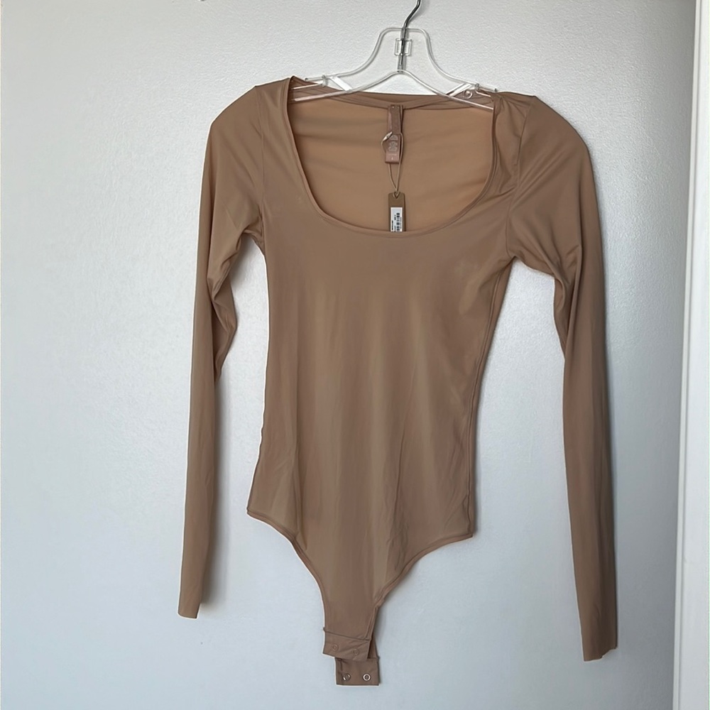 JELLY SHEER LONG SLEEVE BODYSUIT in CLAY size S